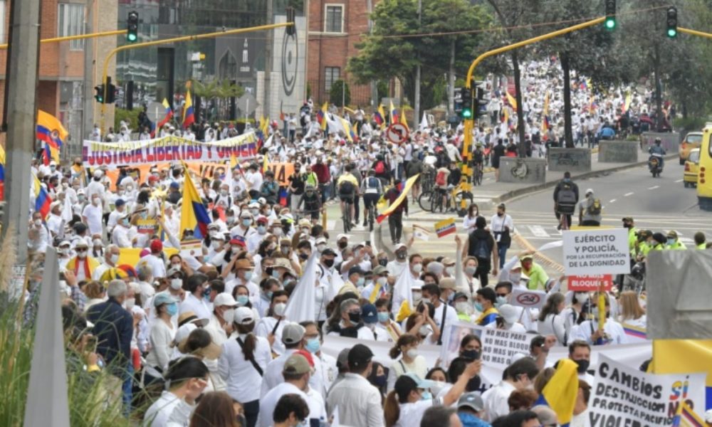 Marcha Pacífica en Favor de la Fuerza Pública